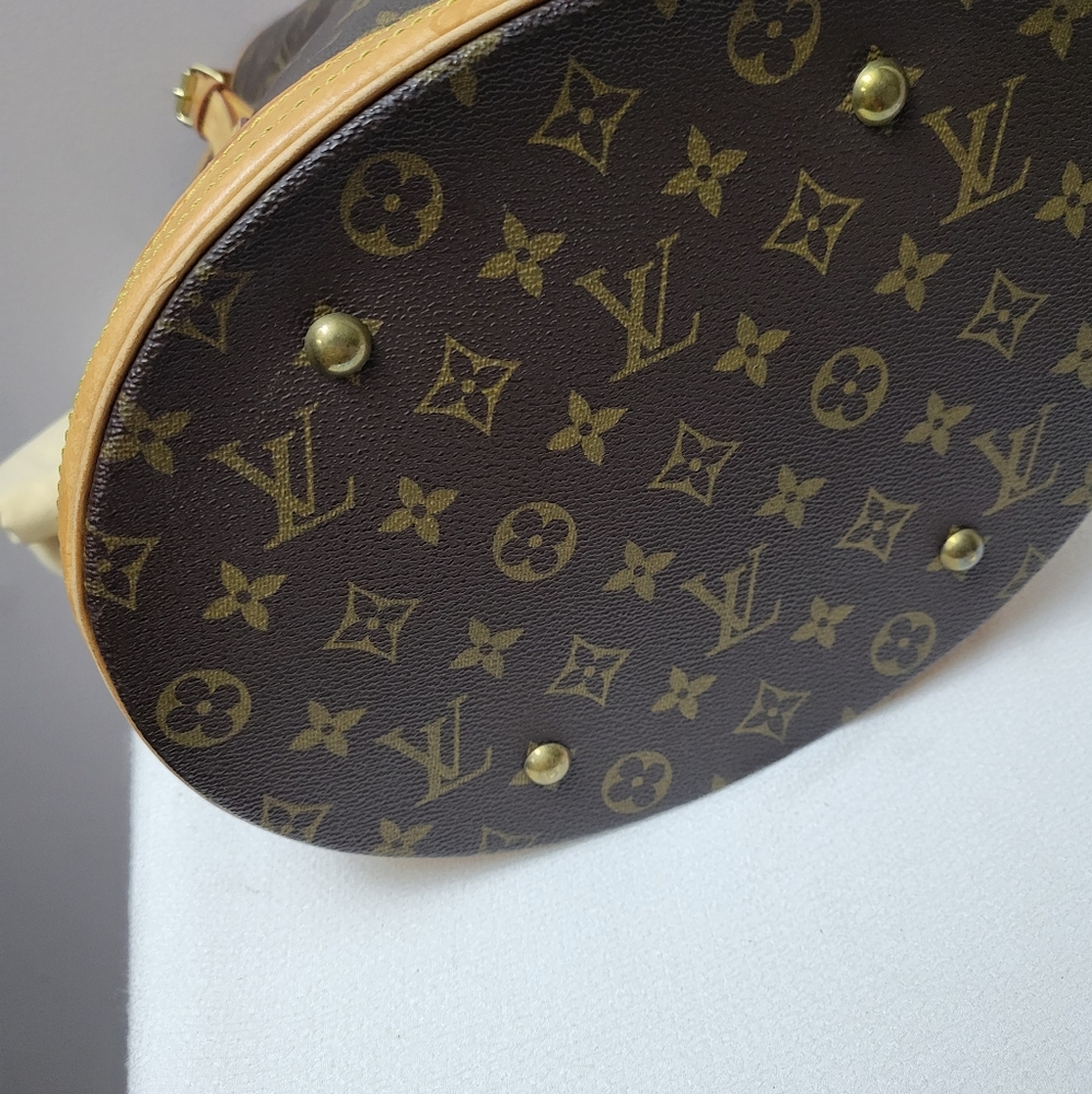 Authentic Louis Vuitton large monogram bucket bag - Picture 9 of 16